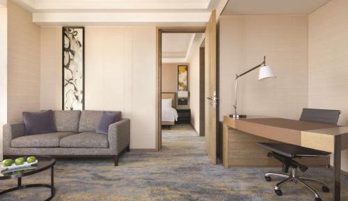 Executive Suite River View King