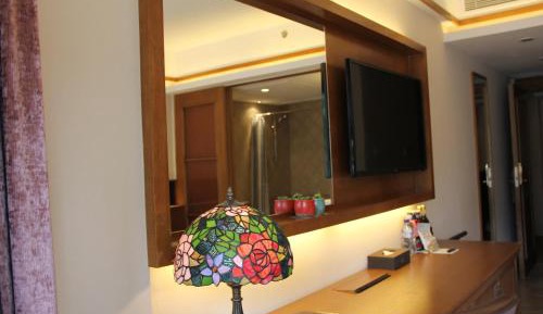 Double Room with Traditional Chinese Decoration
