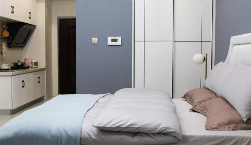 Apartment with Shower