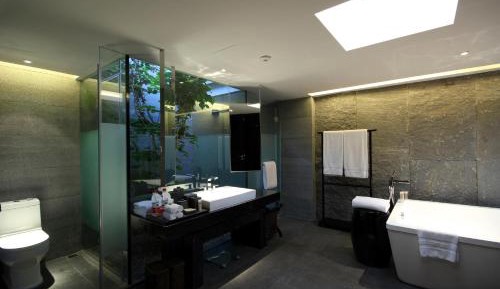 King Room with Mountain View