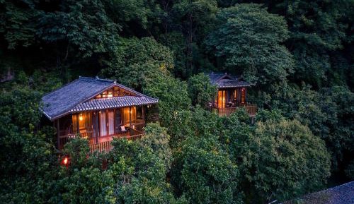 Deluxe Villa with Mountain View - B