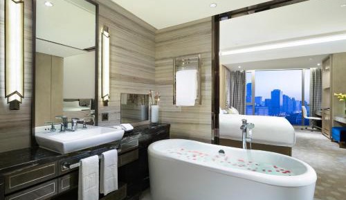 Premier King Room