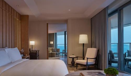 Panoramic Ocean View Suite  