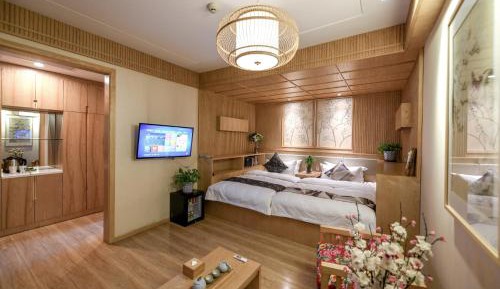 Deluxe Family King-bed Room - Free Train Station Pick-up