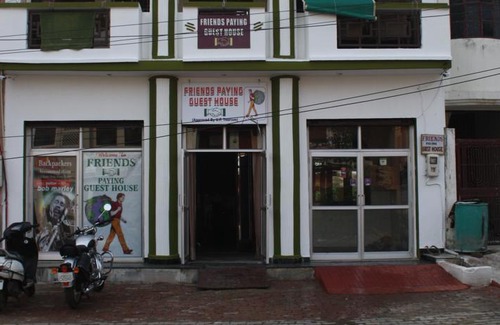 Agra Hotel | Friends Guest House & Hostel
