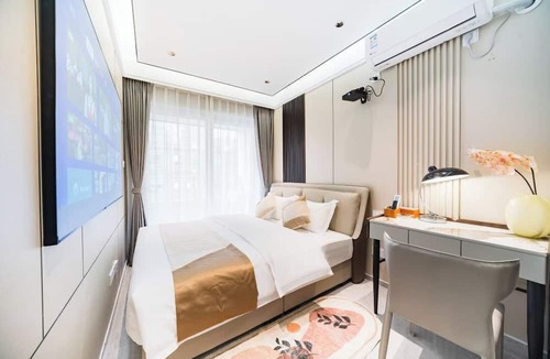 Central Business District Apartment | Shenzhen Bosten Apartment GangxiagSubway