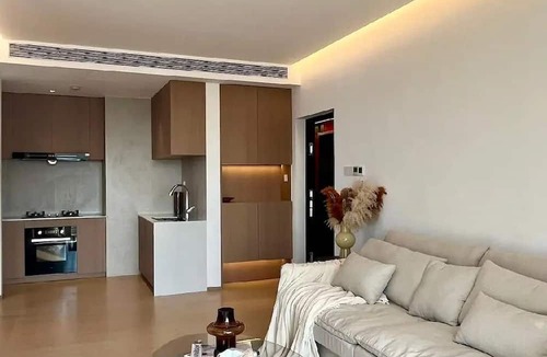 Xuhui Apartment | Sunny Abode鼎园A Newly renovated near Xintiandi