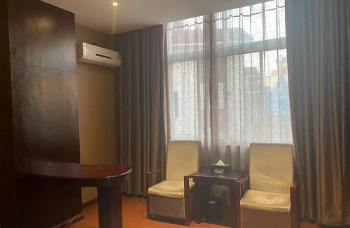 Luxi Hotel | 芒市金之源酒店
