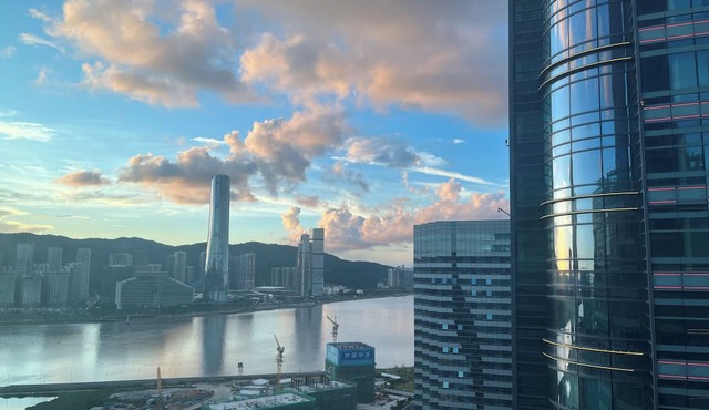Close to Ocean kingdom and MacauSAR, Charming 3-bedroom apartment in Zhu Hai