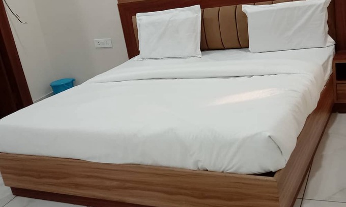 Bijnor Hotel | Hotel Viraj